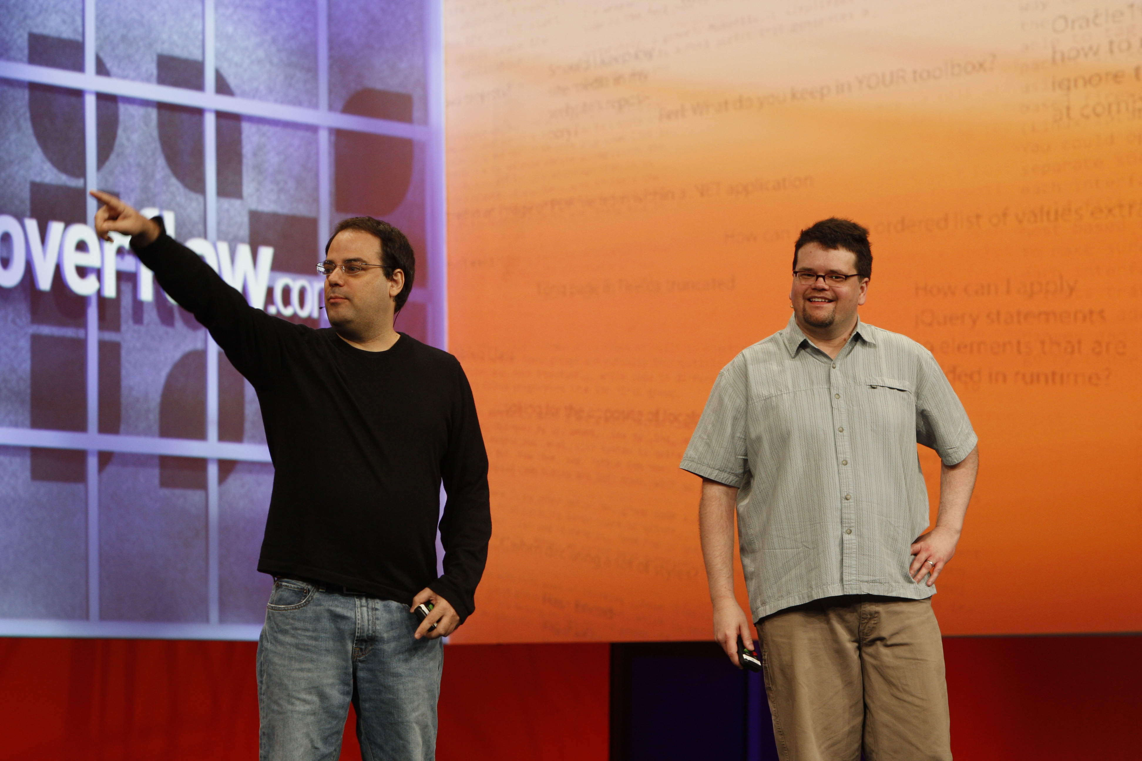 Jeff Atwood, left, and Joel Spolsky, right, presenting together onstage at MIX09