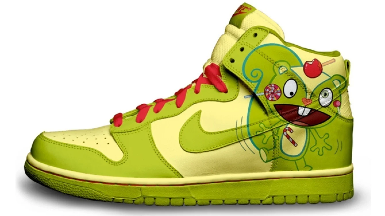 Green Nike high-top decorated with a Happy Tree Friends rabbit