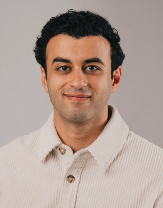 Jonathan Awad Is Teaching Finance to Trust Strangers Again