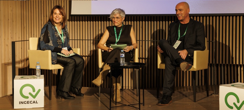 Jordi Torras, seated at right, taking part in an Ingecal event with two other speakers