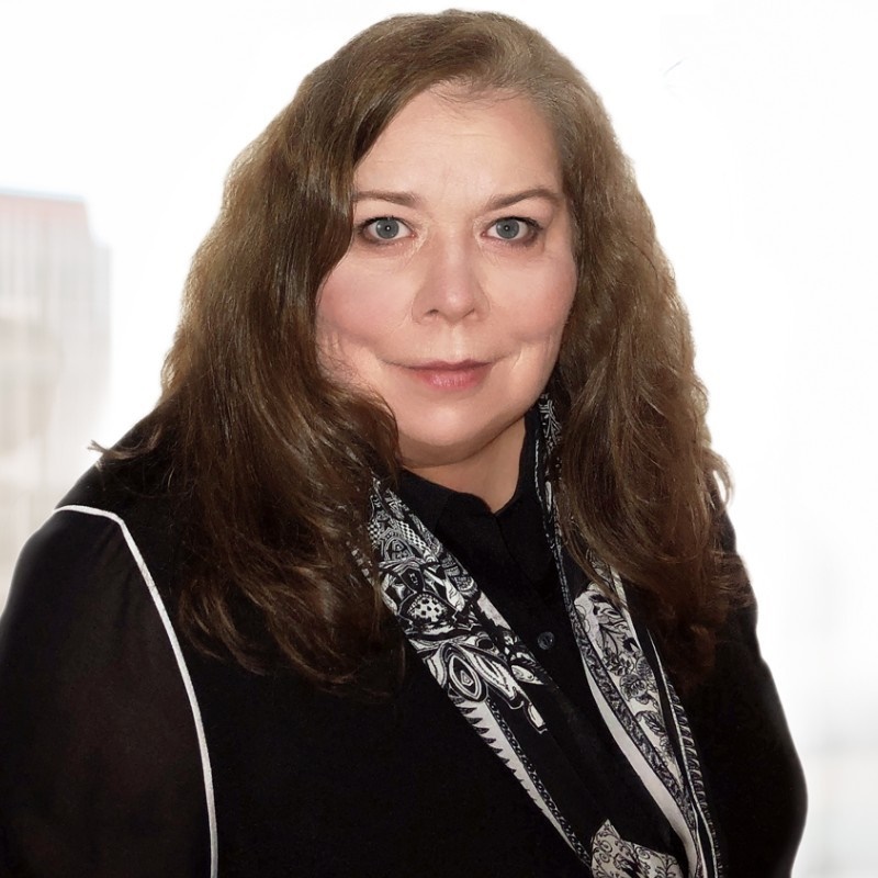 Julia Hasenzahl