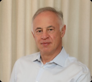 Alex Karpovsky, founder and CEO of Kanda Software