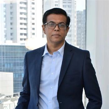 Kartik Murugan Makes Complex Technology Sound Human