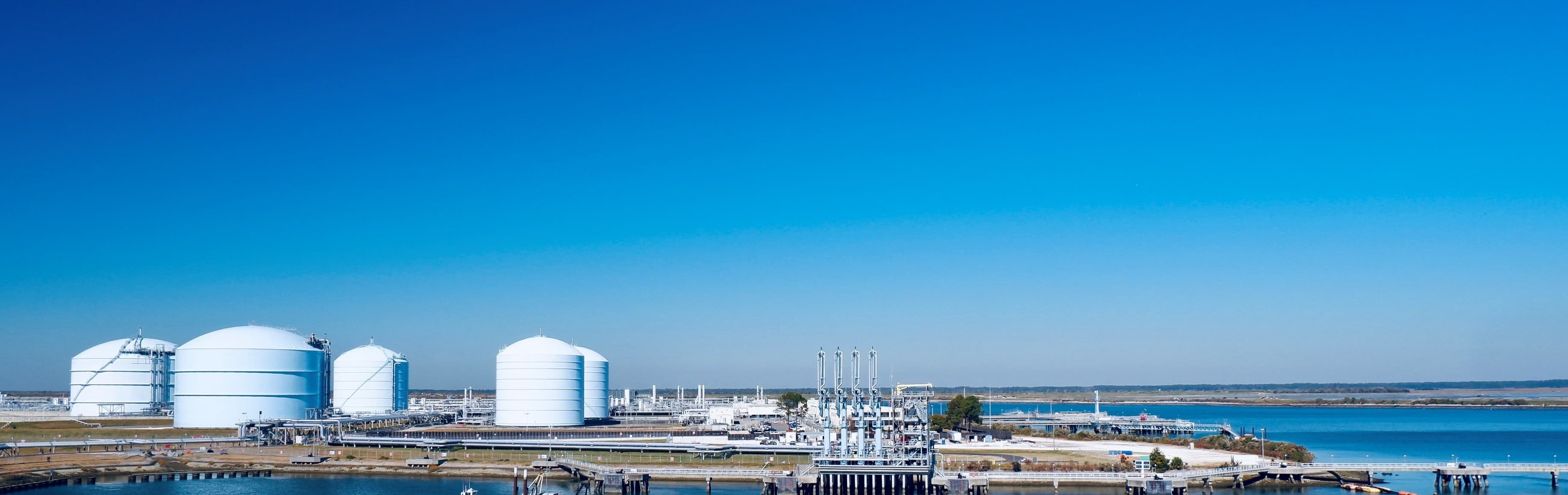 Kinder Morgan’s Elba LNG south dock beside the water