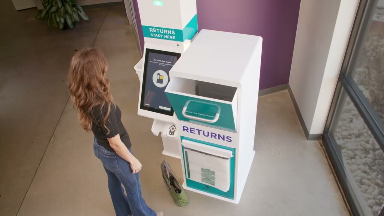 KIOSK self-service returns kiosk product photograph