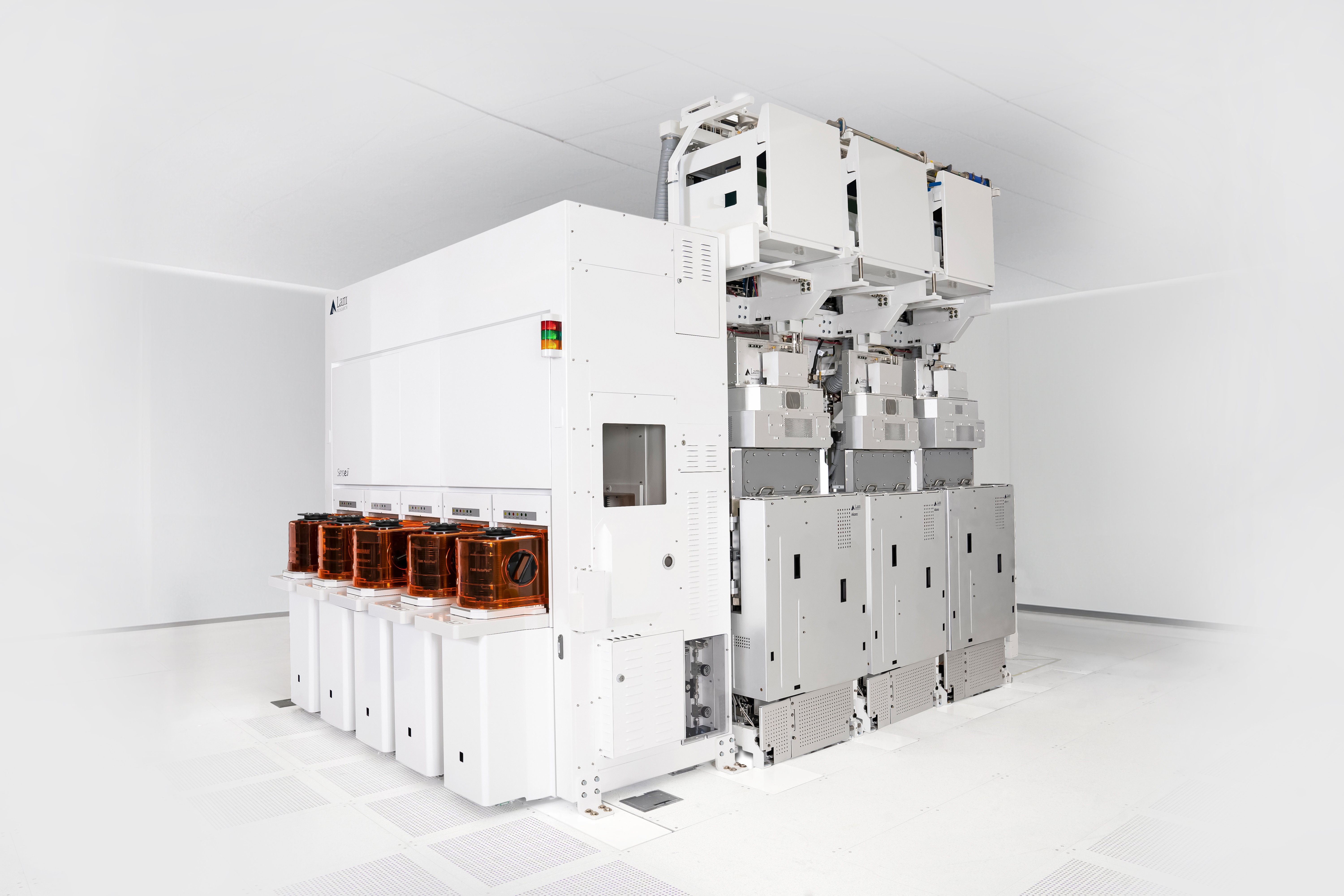 Lam Research Akara conductor etch system with wafer carriers and processing modules
