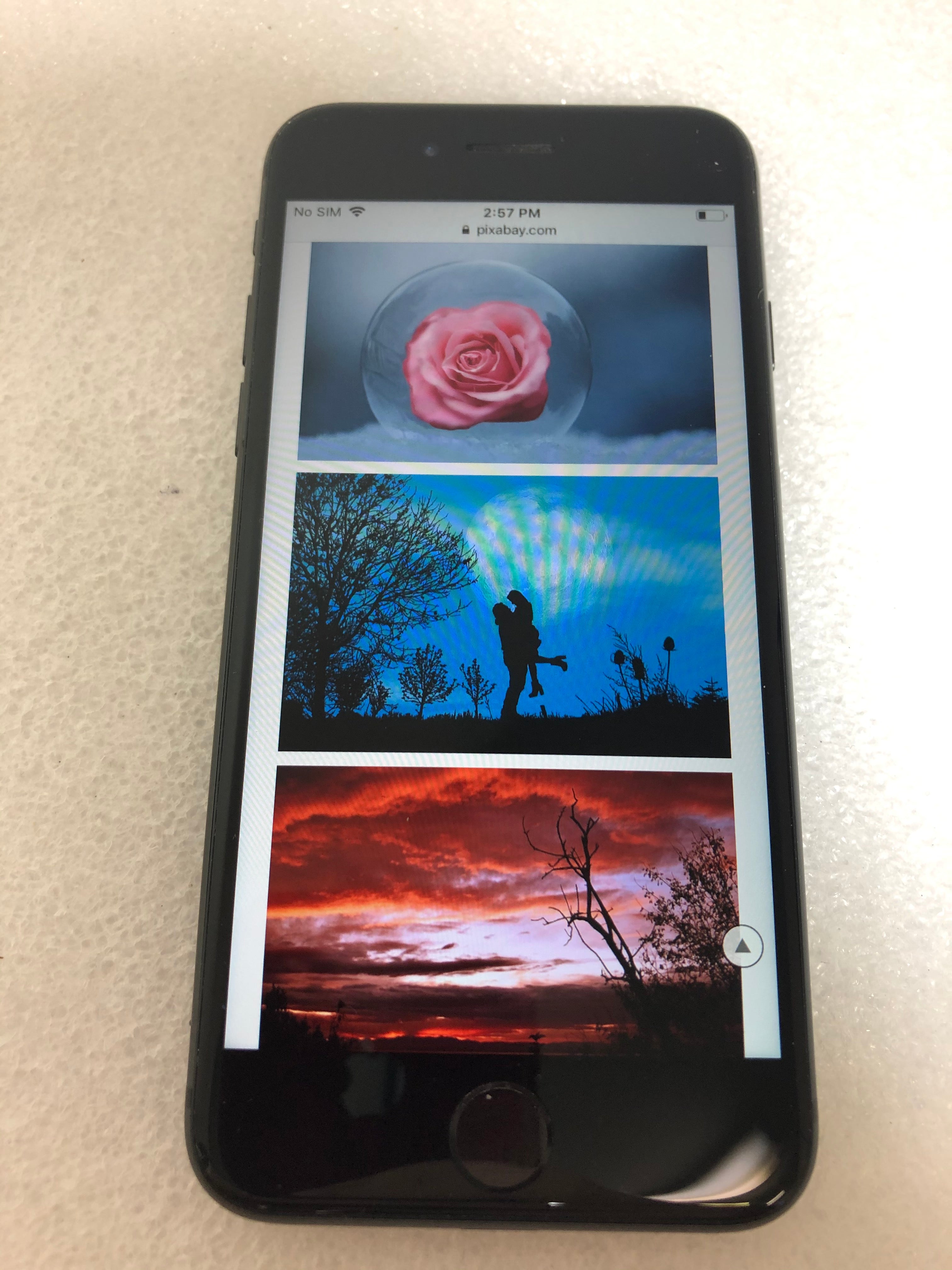 Refurbished Apple iPhone 8 offered by Laptop Universe