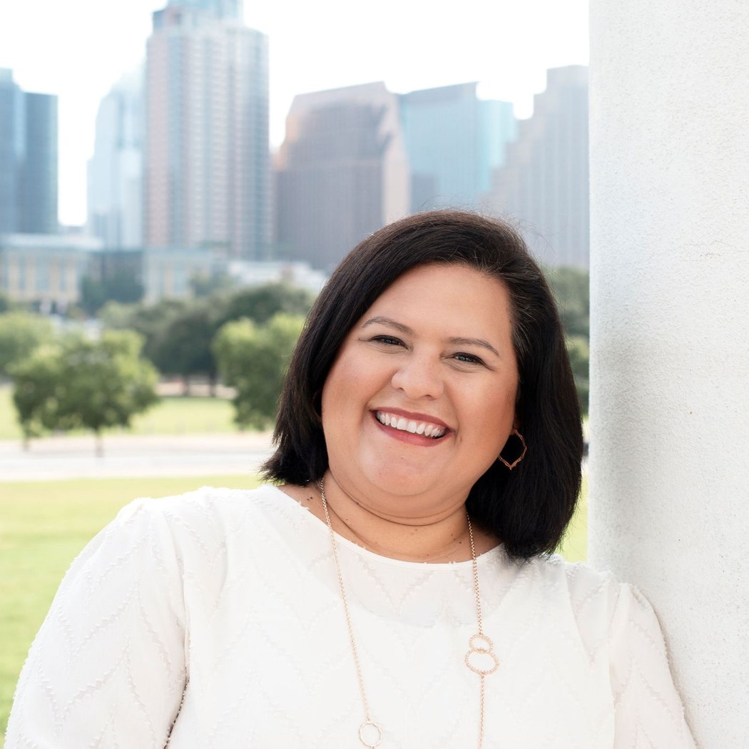 Laura J. Cortez