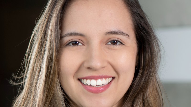 Laura Mediorreal