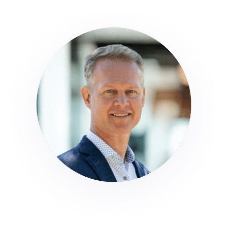 Lee Mainman Has Spent Two Decades Making Enterprise Change Feel Human