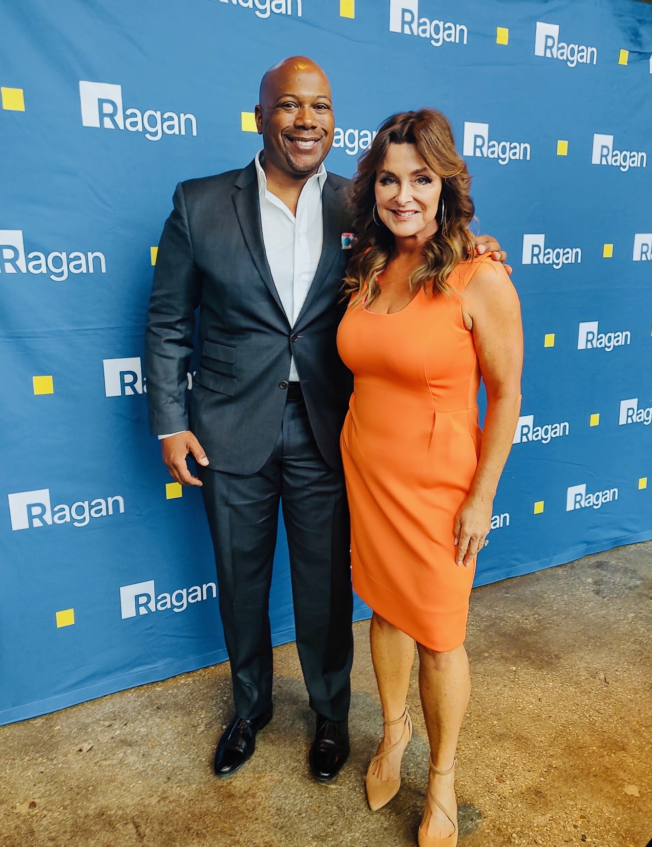 Lisa Arledge Powell, at right, attending the Ragan awards event with a fellow attendee