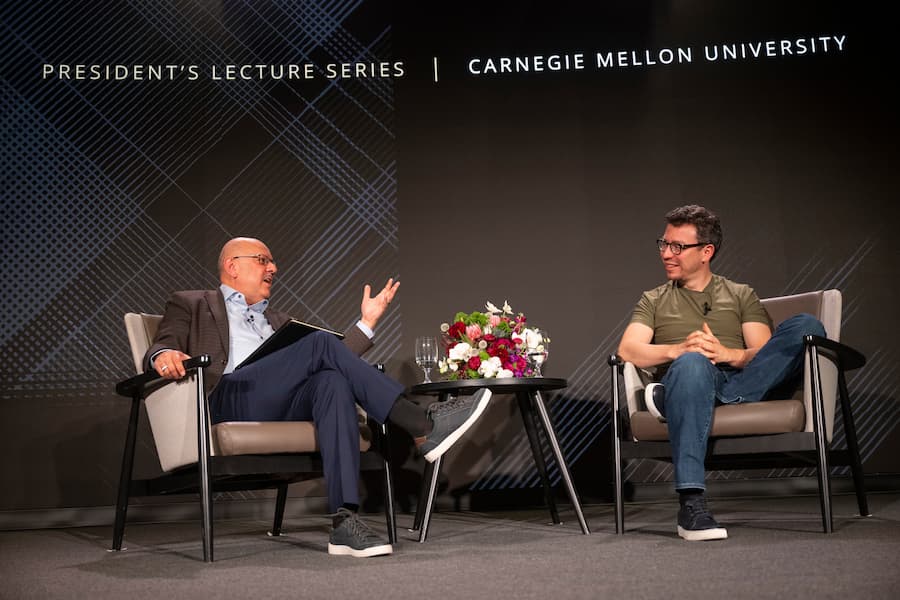 Luis von Ahn, right, in conversation with Carnegie Mellon president Farnam Jahanian on stage