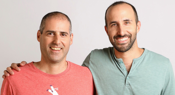 Lusha co-founders Assaf Eisenstein, left, and Yoni Tserruya in 2021