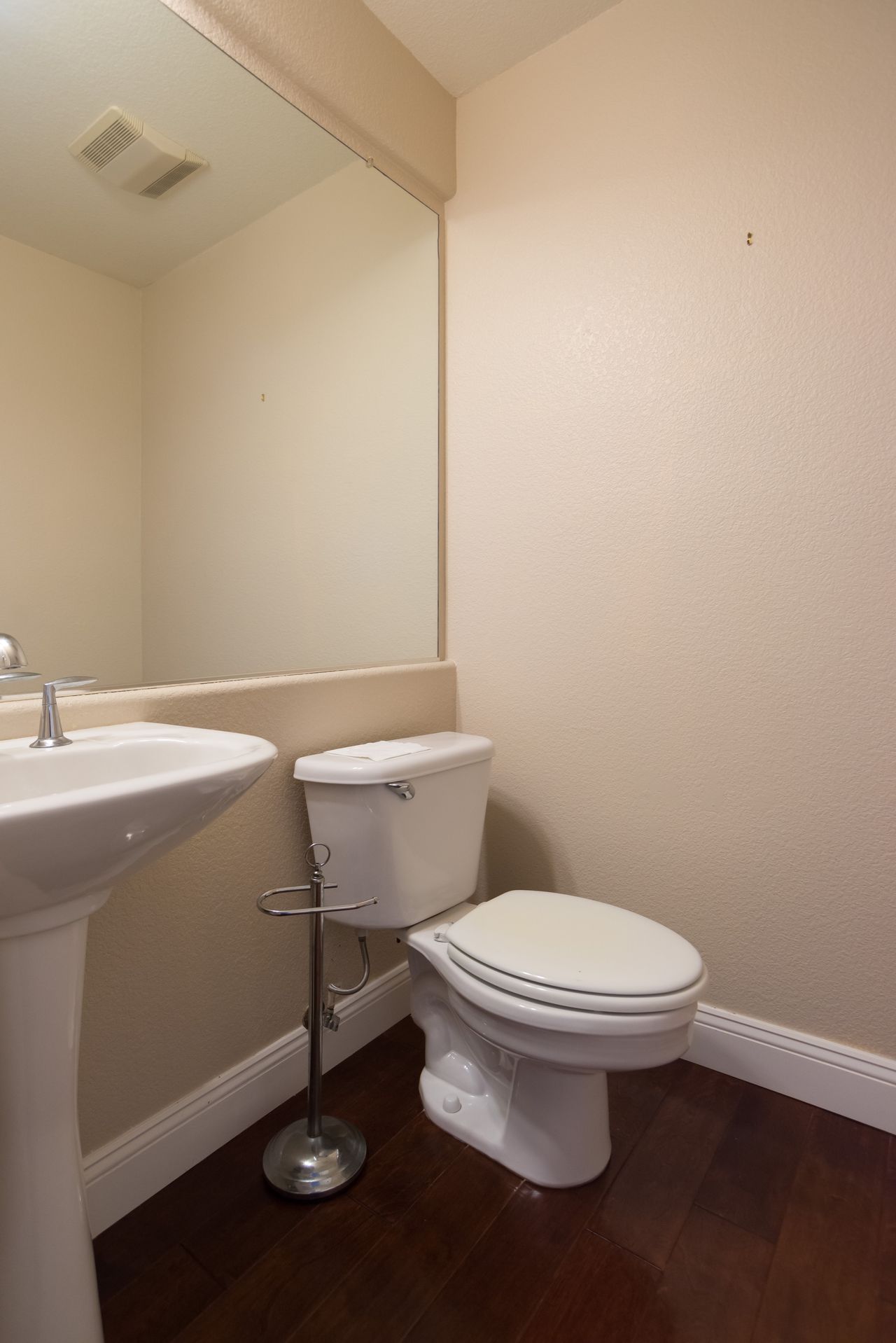 A bathroom before a Made Renovation project