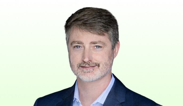 Portrait of Magnus co-founder Brandon Bentzley