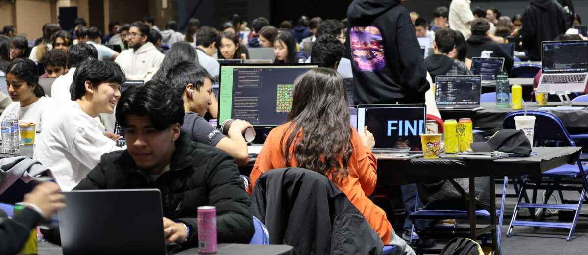 Students taking part in a Major League Hacking season event