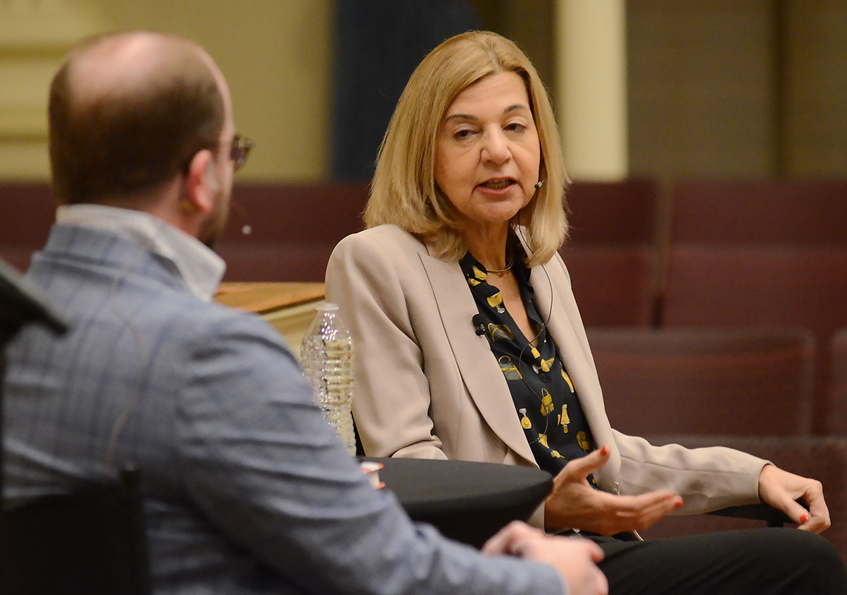 Margaret Sullivan speaking with Mississippi Today editor-in-chief Adam Ganucheau at the Old Capitol Museum in Jackson in 2022
