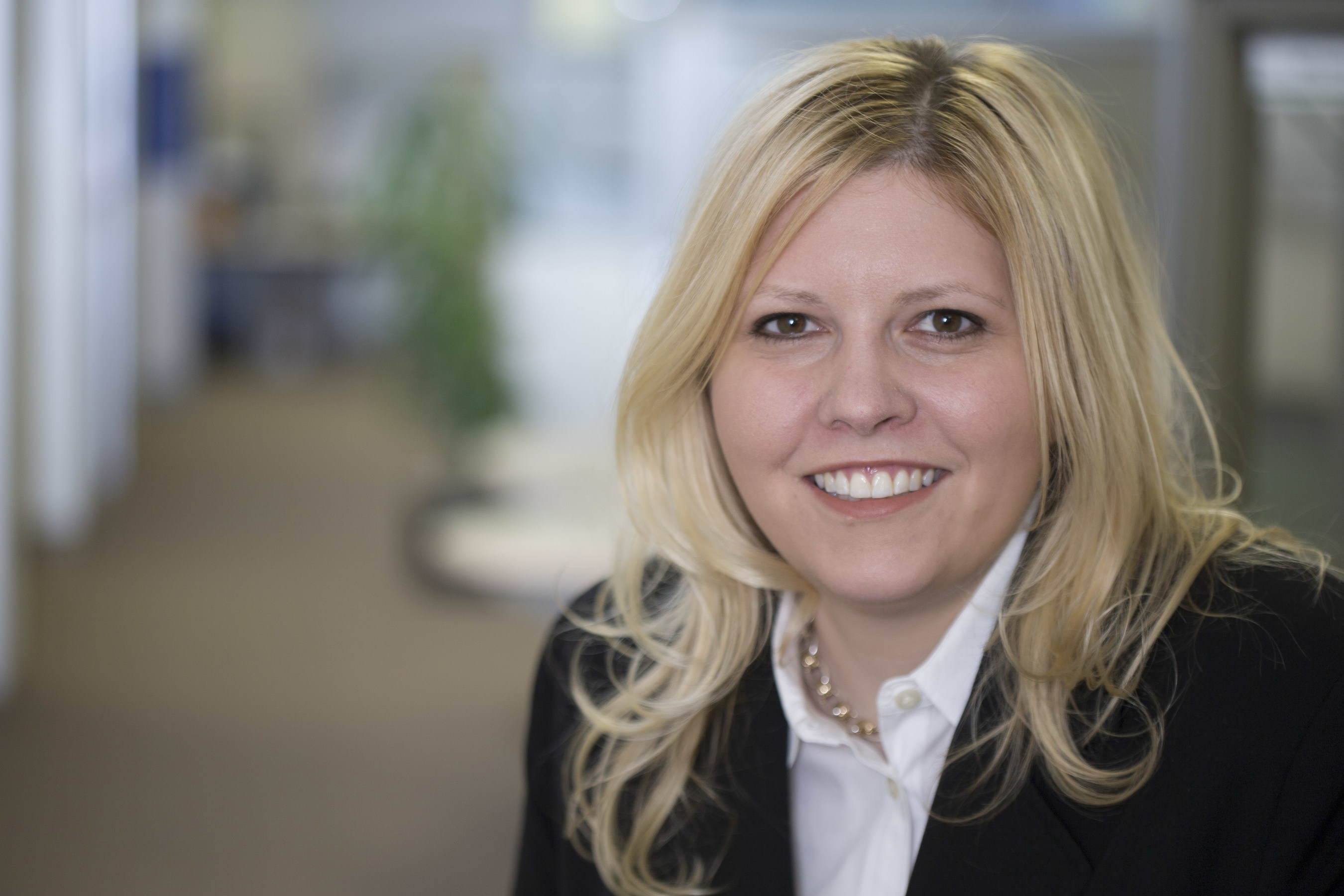 Maria Pergolino in an official Anaplan press portrait