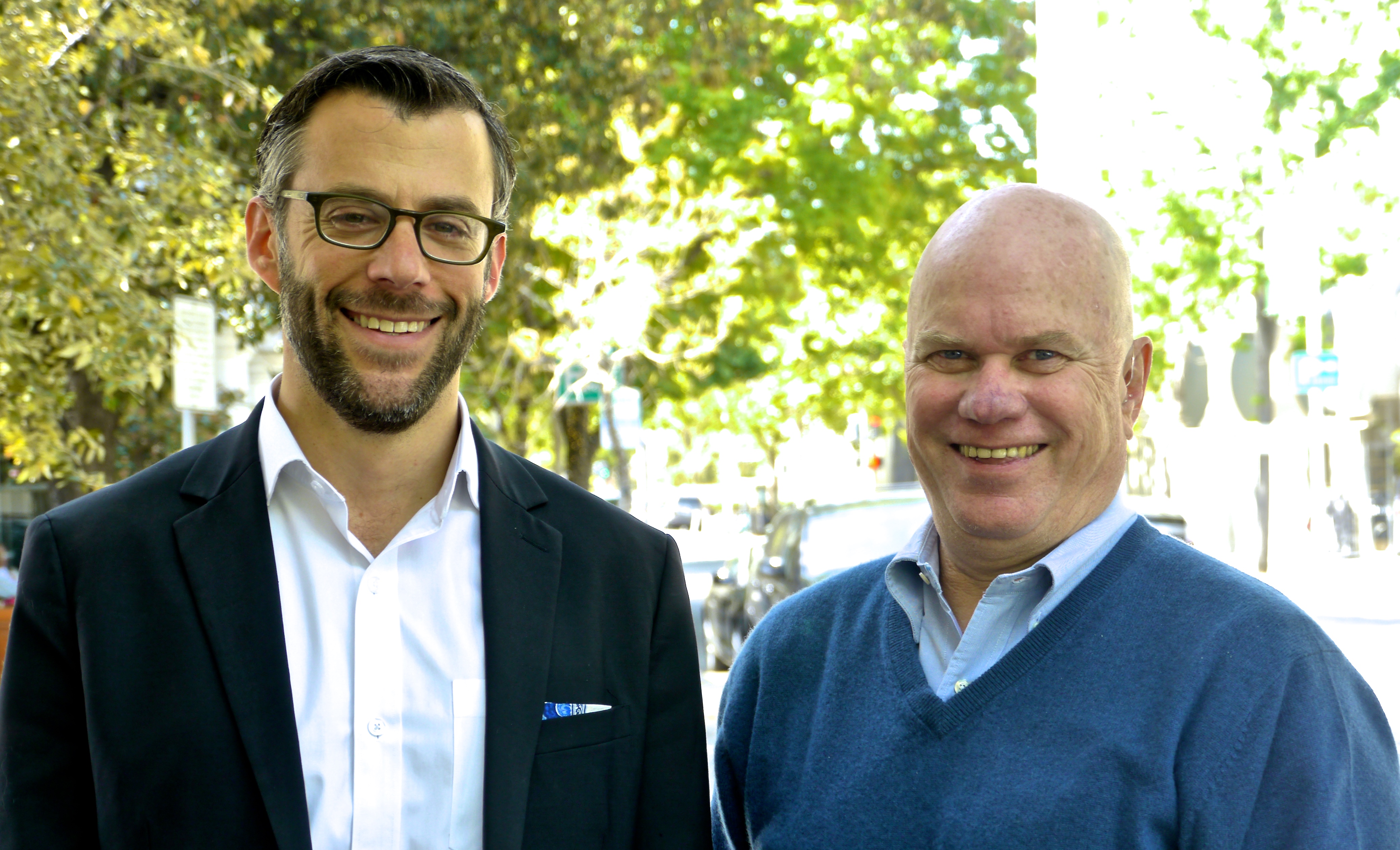 Mike Bergelson, left, with Everwise co-founder Maynard Webb outdoors