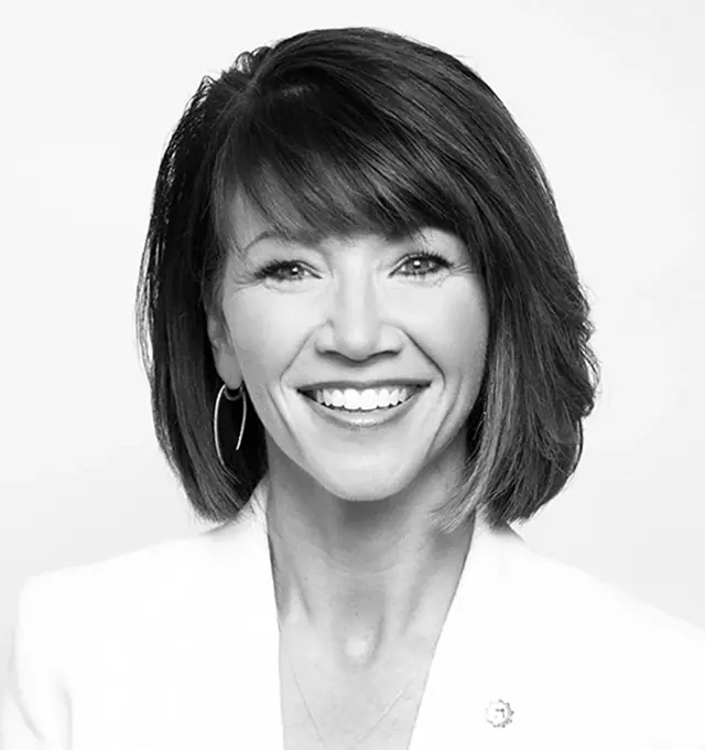 Mindi Cox Built a Career by Looking Up From the Job