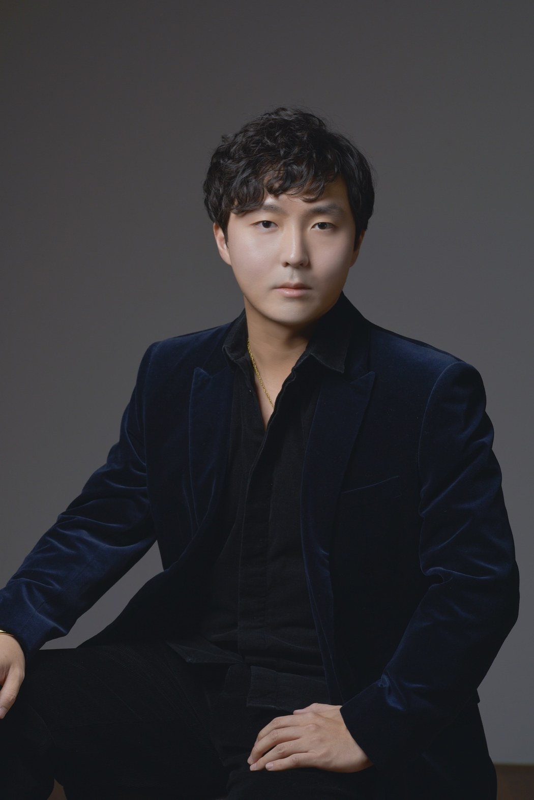 Mir Hwang