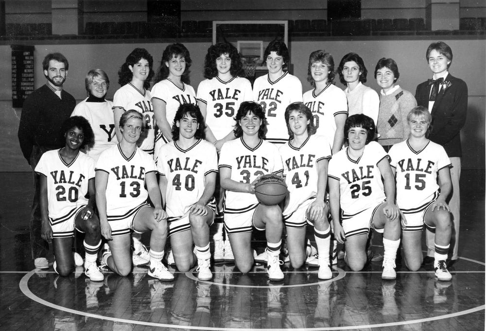 Archival photograph of the Yale women’s basketball team, including Missy Park in number 13