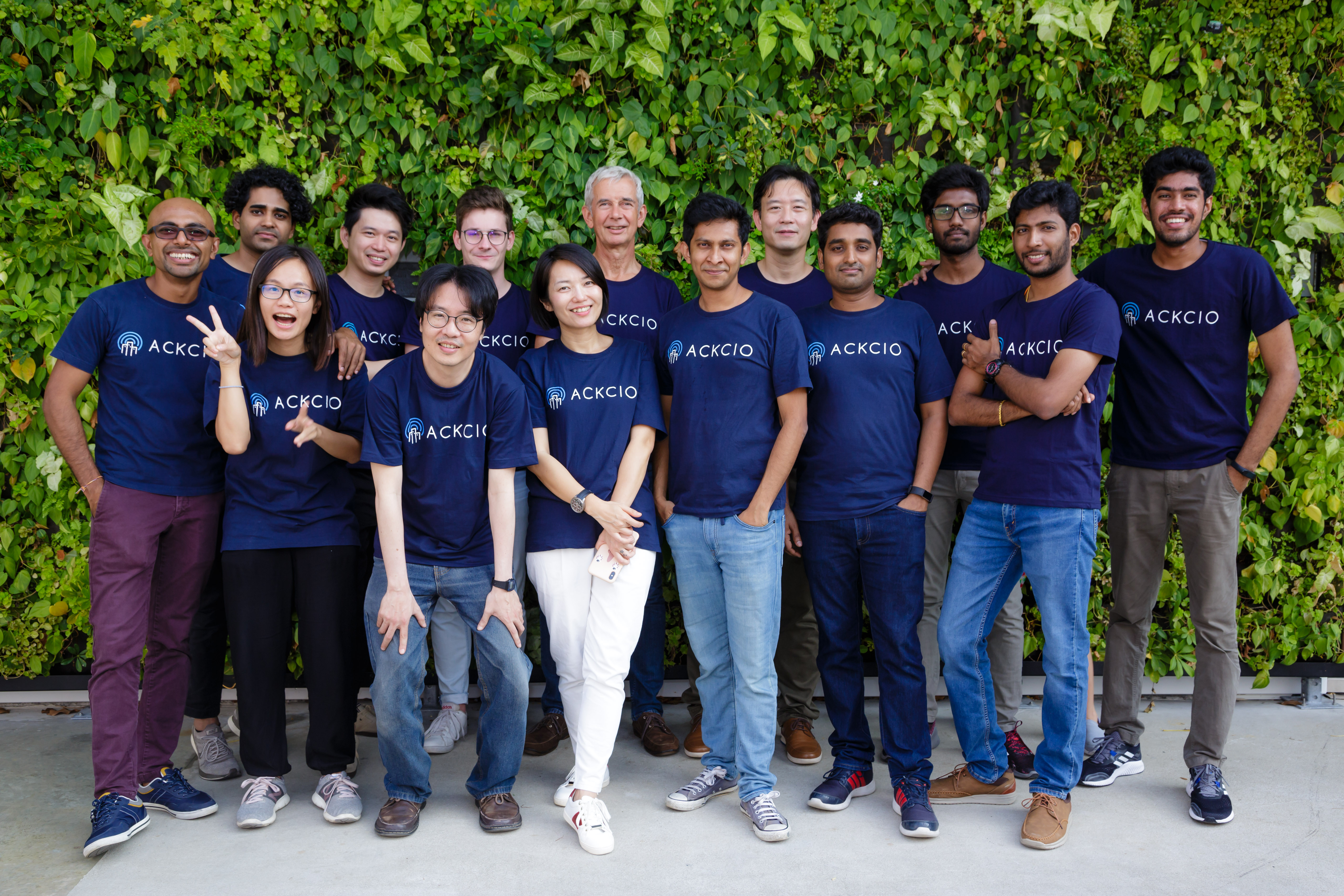 Mobashir Mohammad, second from left in the back row, with Nimantha Baranasuriya and the Ackcio team