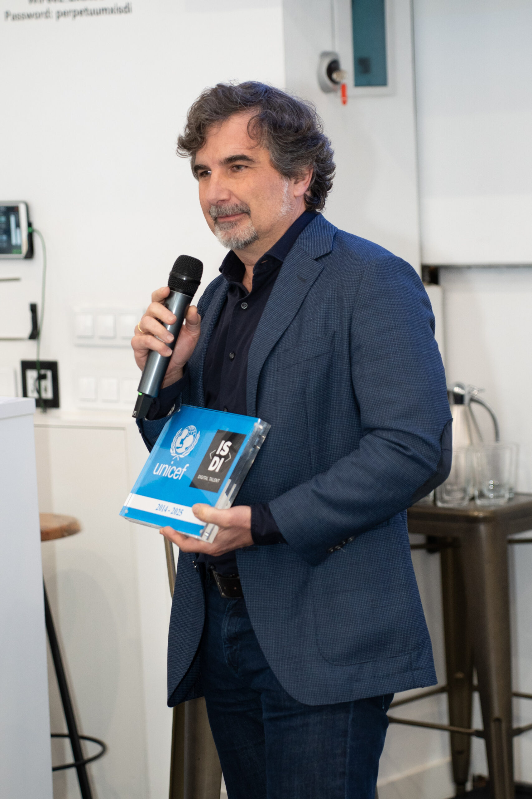 Nacho de Pinedo at the UNICEF Spain recognition ceremony at ISDI