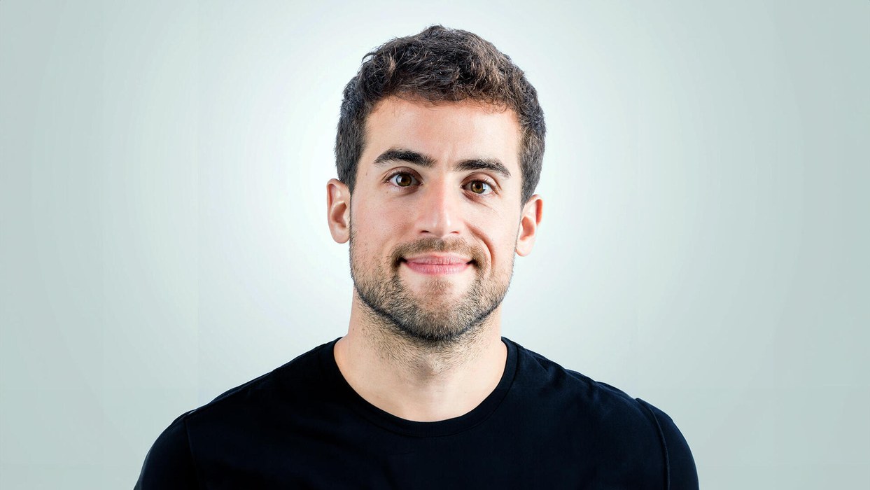 Nadav Shoval