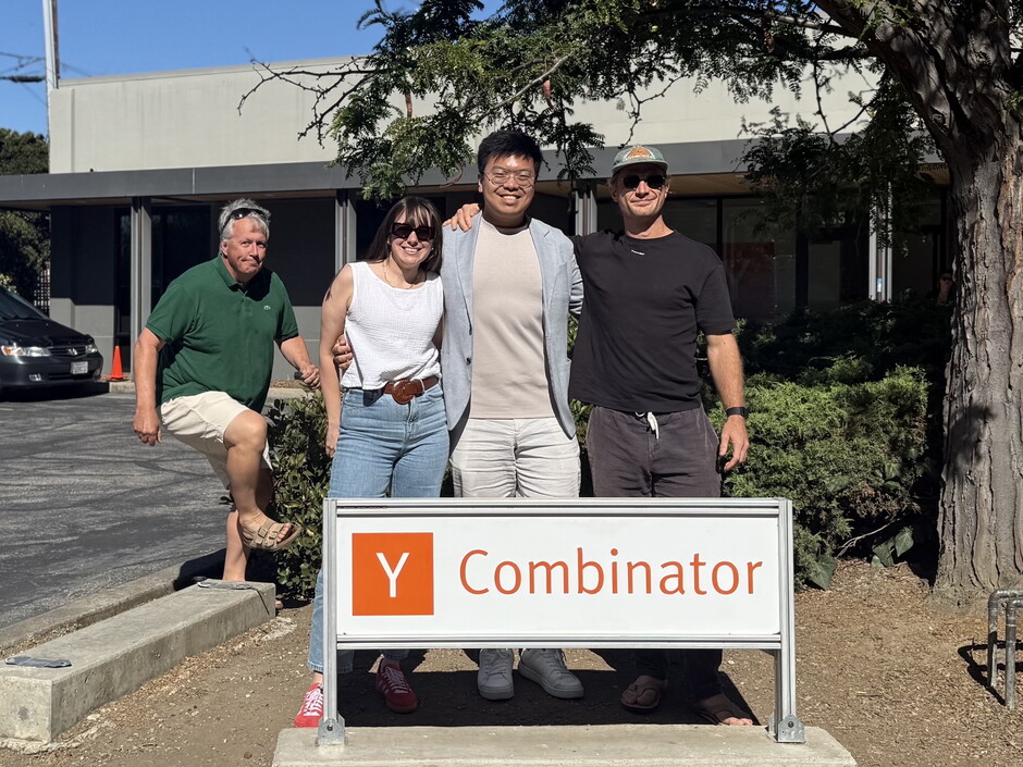 Nazli Danis with Paloma colleagues and supporters outside Y Combinator