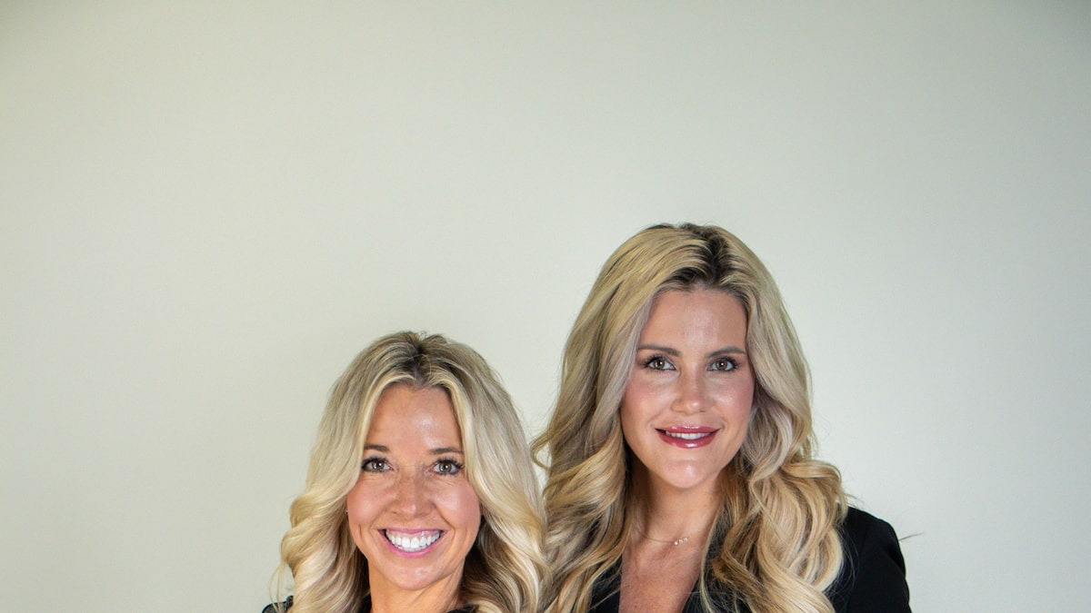 Nikki Carlson, left, and ChicExecs co-founder Kailynn Bowling