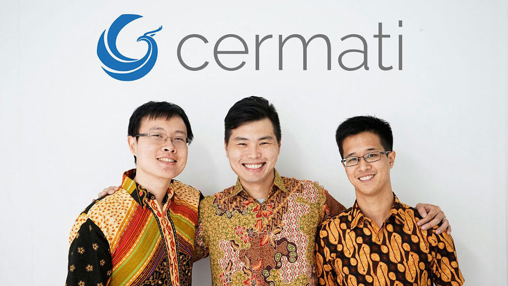 Cermati co-founders Oby Sumampouw, Andhy Koesnandar and Carlo Gandasubrata seated together