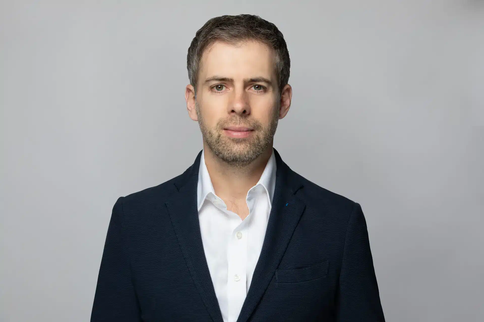 Oisin Hanrahan Keeps Finding the Industries the Internet Forgot