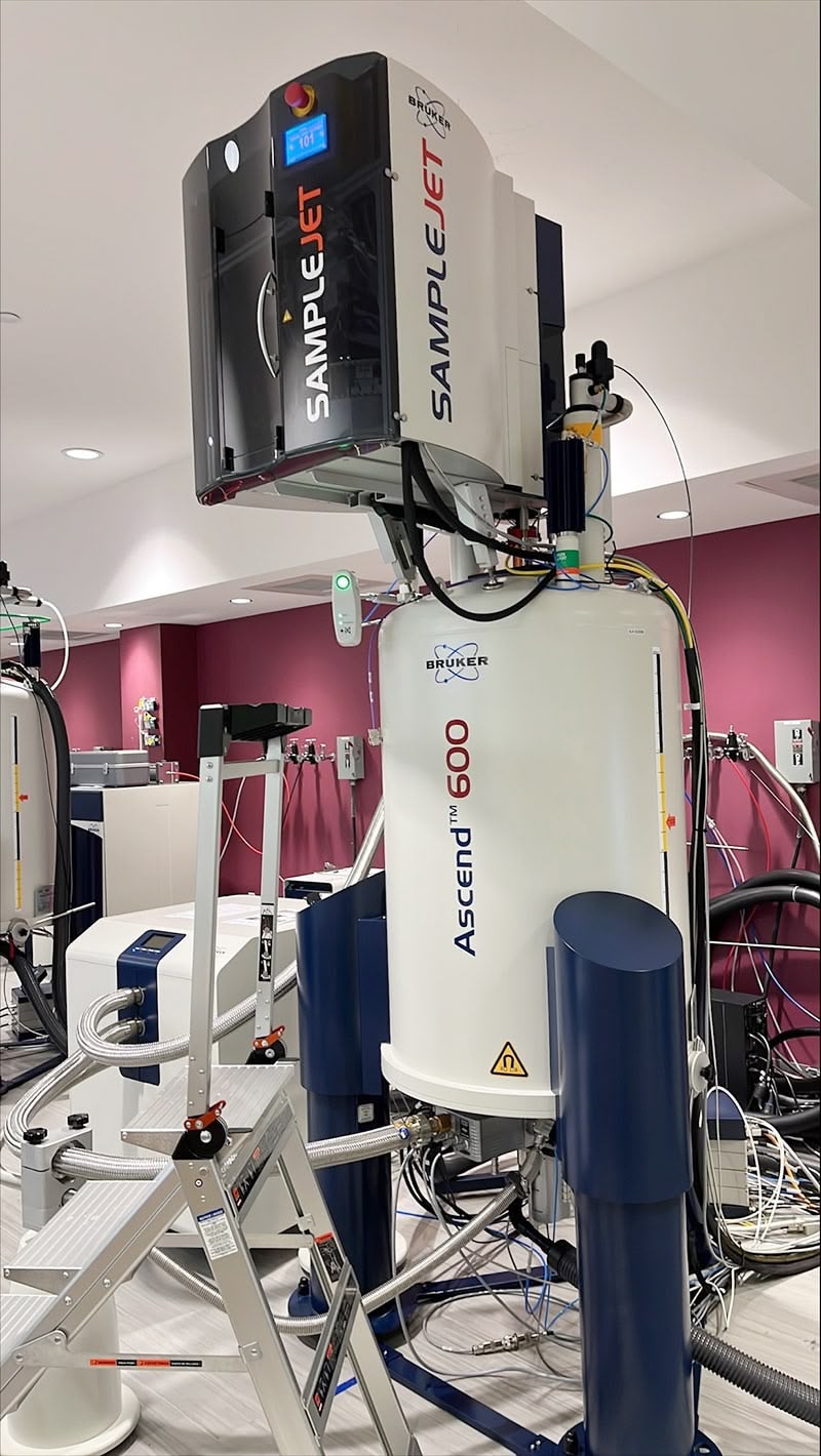 Nuclear magnetic resonance instrument used for metabolite profiling