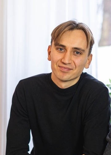 Oskar Block Is Teaching AI to Read the Fine Print