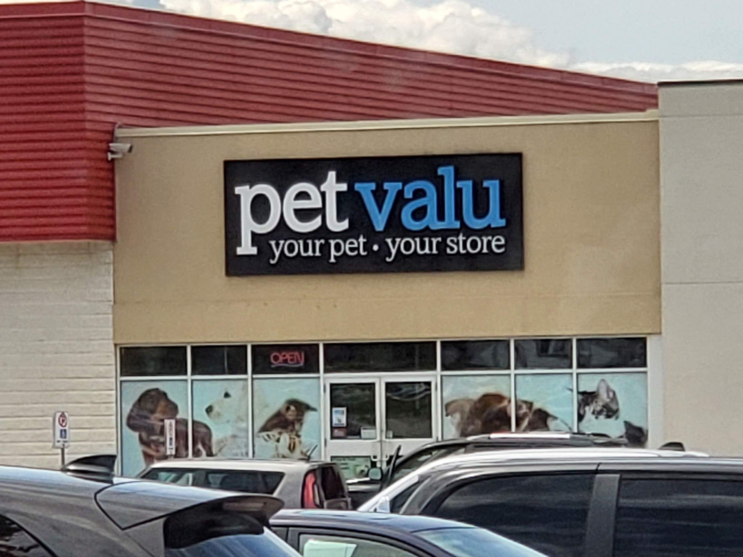 A Pet Valu storefront in North Bay, Ontario