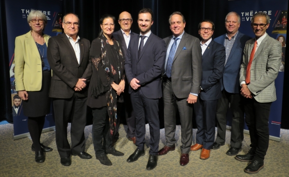 Philippe Boulanger, center, with members of the Théâtre de la Ville honorary committee in Longueuil