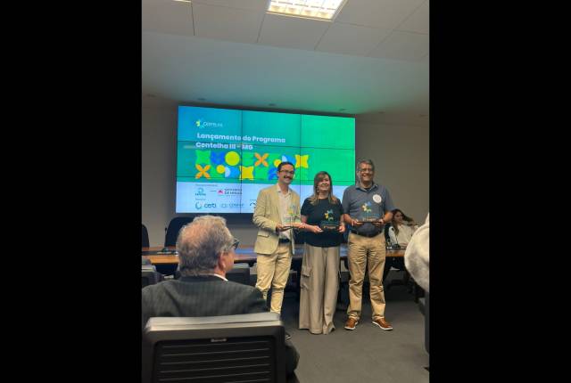 INOPREV representatives receiving recognition at a Centelha event