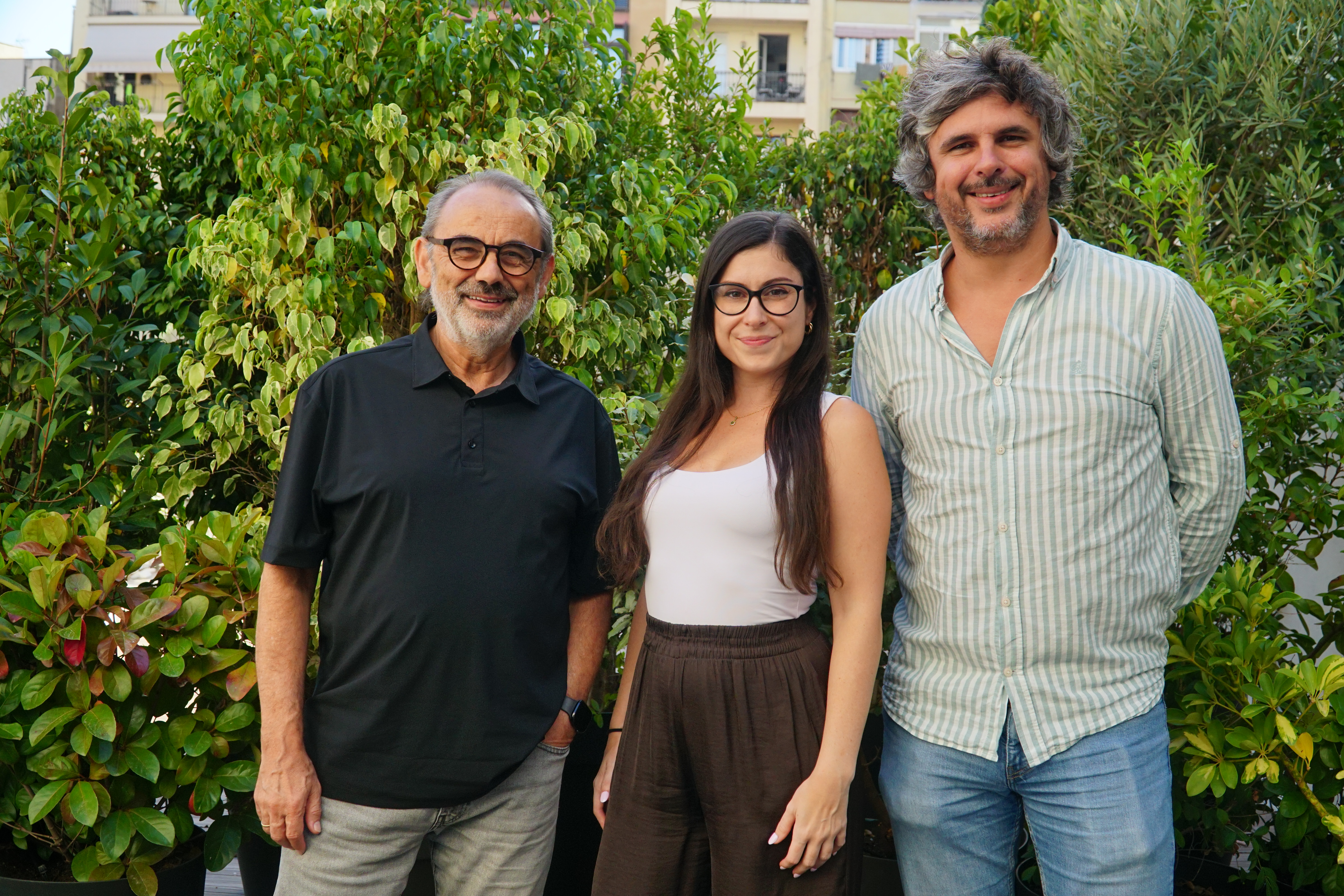Quino Fernández with two colleagues in the photograph accompanying the ĀticcoLab and Muutos integration announcement