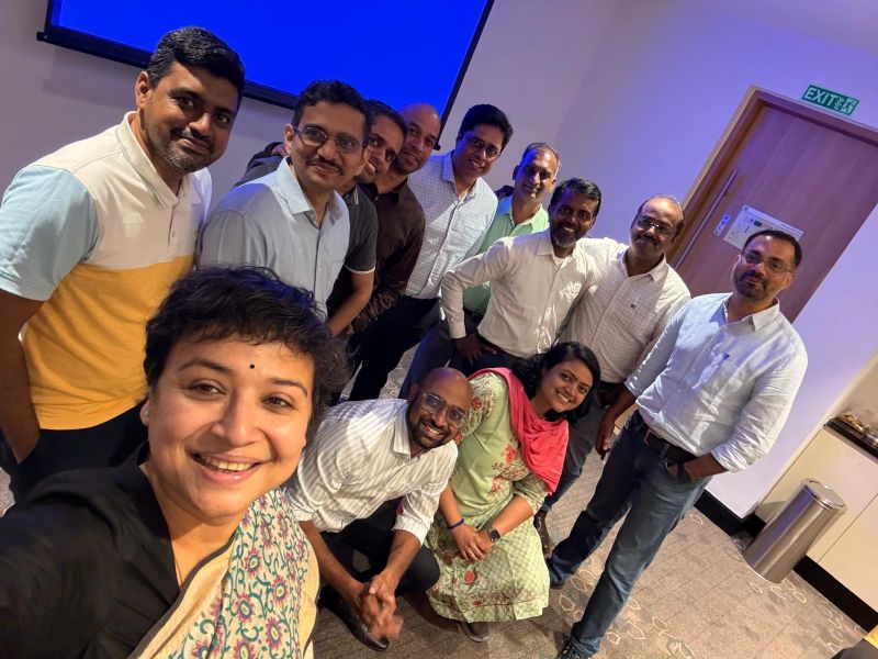 PeerIslands colleagues gathered for an India leadership meeting