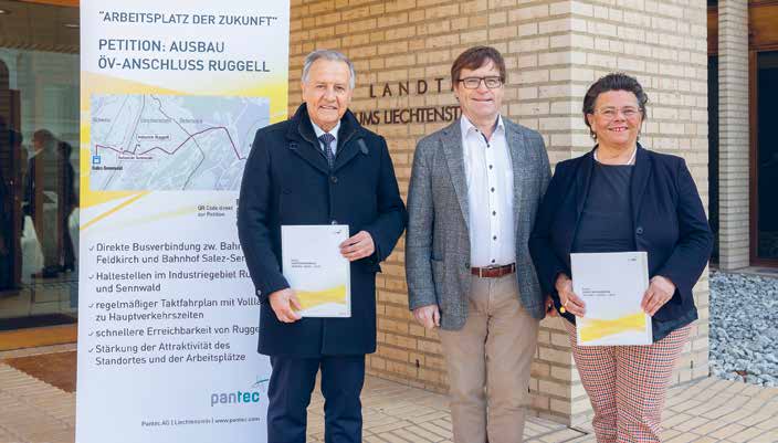Reinhard Braun, centre, with Albert Frick and Maria Kaiser-Eberle at the bus petition handover outside Liechtenstein's parliament