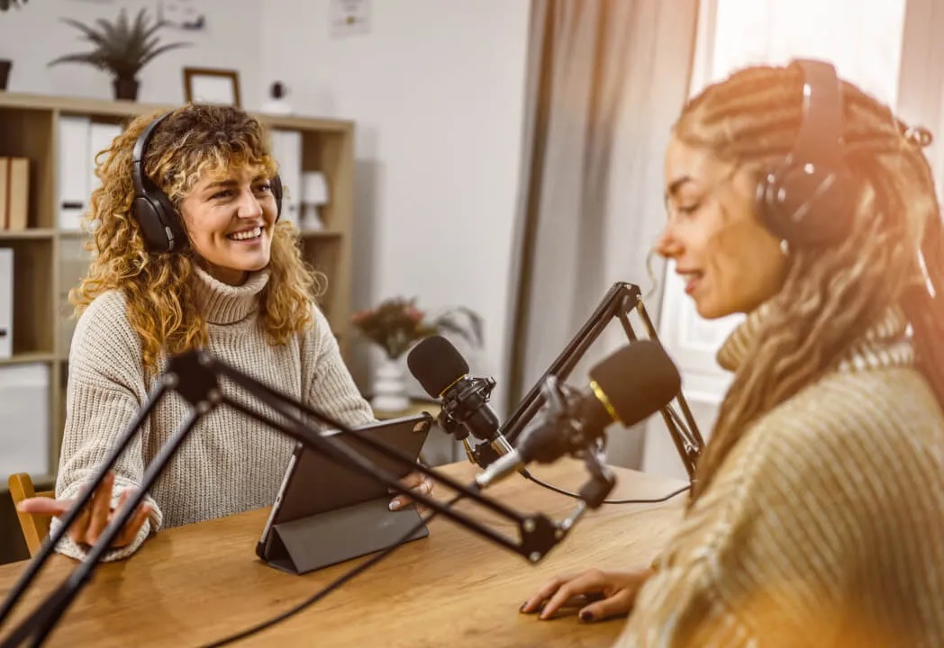 Two webinar hosts pictured in RingCentral’s Thryv customer case study
