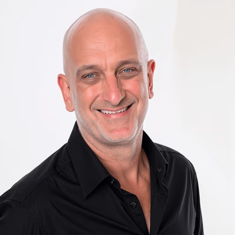 Rokt co-founder Bruce Buchanan in a black shirt