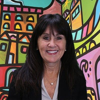 Rosanne Goetz and the Quiet Architecture of Being Heard