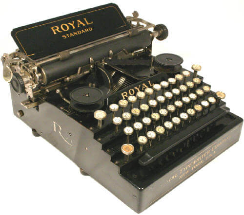 An early Royal Standard flatbed typewriter