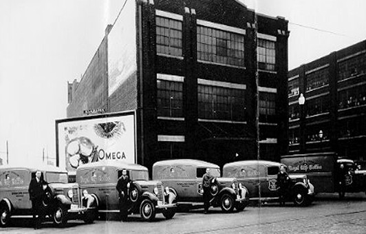 Archive photograph of delivery vehicles outside Batterton Coffee Company’s Birmingham building
