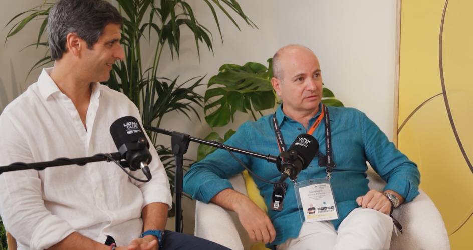Santiago Blanco, right, speaking with Jesús Moreno Sosa during a Market Minds recording at Cannes Lions
