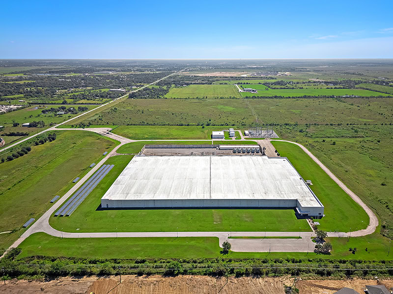 Aerial photograph of Serverfarm’s Houston Hockley data center property