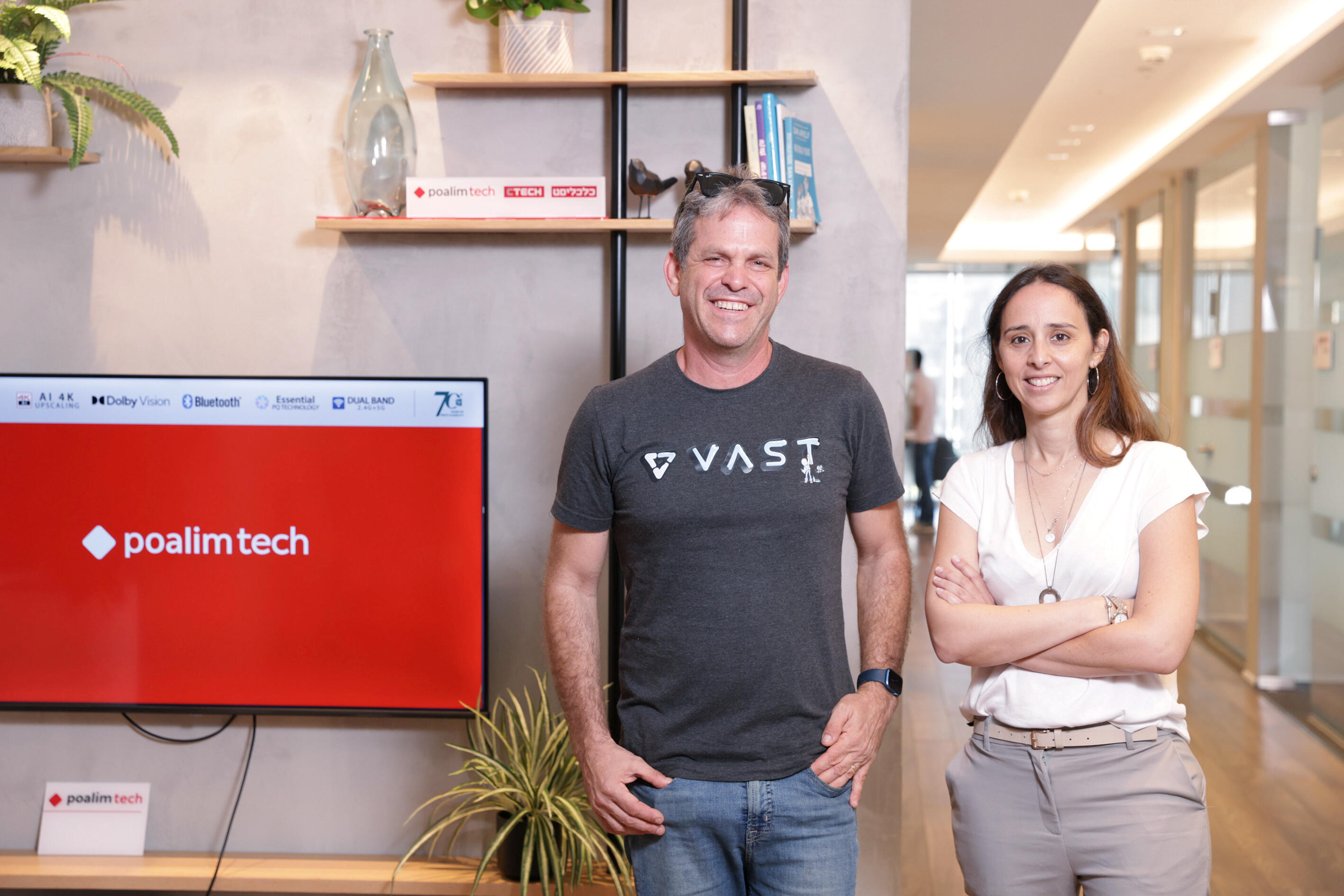 Shachar Fienblit and BonData CEO Caroline Meidan at a Growth Plus mentoring session