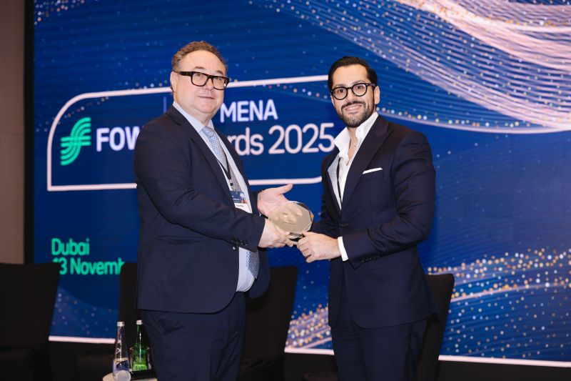Shahab Hashemi, right, receiving Marex’s award at the FOW MENA Awards 2025